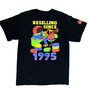 Black Graphic Tee - Reselling Since 1995